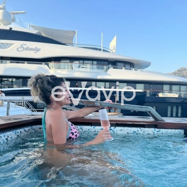 10 - Kim Playboy Lux