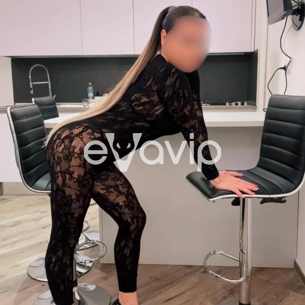 1 - AngelinaTopClass